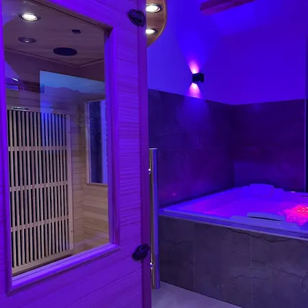 Secret & Jacuzzi